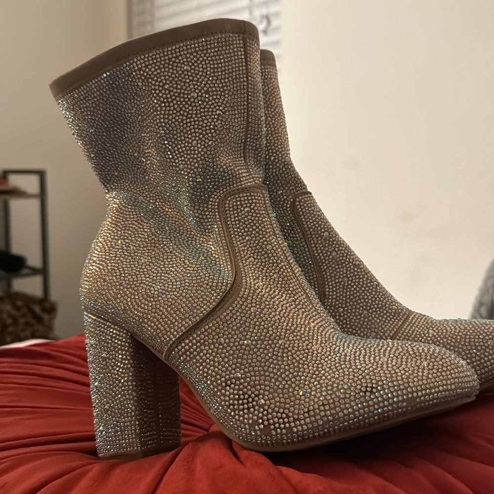 Torrid 8ww wide with sparkle bootie.